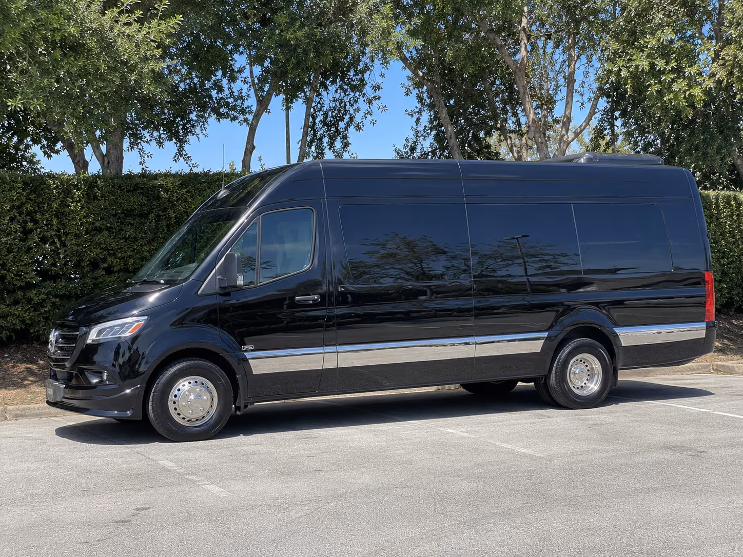 aurora wine tour transportation